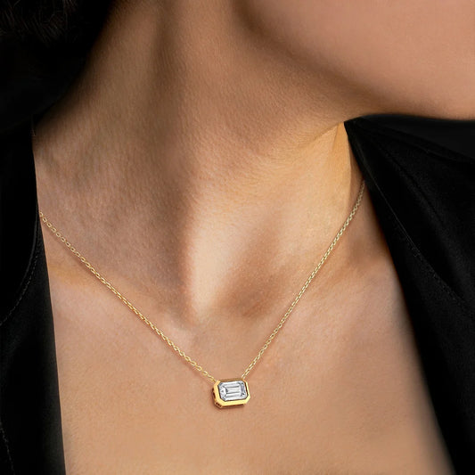 Liora Muse 1CT Lab Grown Diamond Bezel Set Pendant Neckalce In 9K Solid Gold