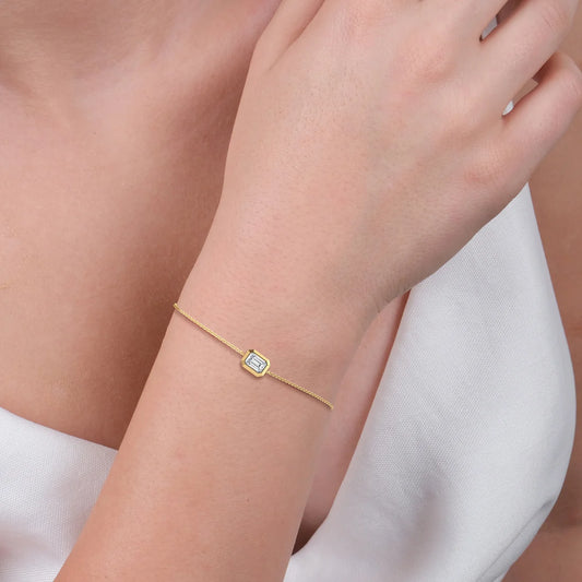 Liora Muse 1CT Emerald Cut Lab Grown Diamond Chain Bracelet