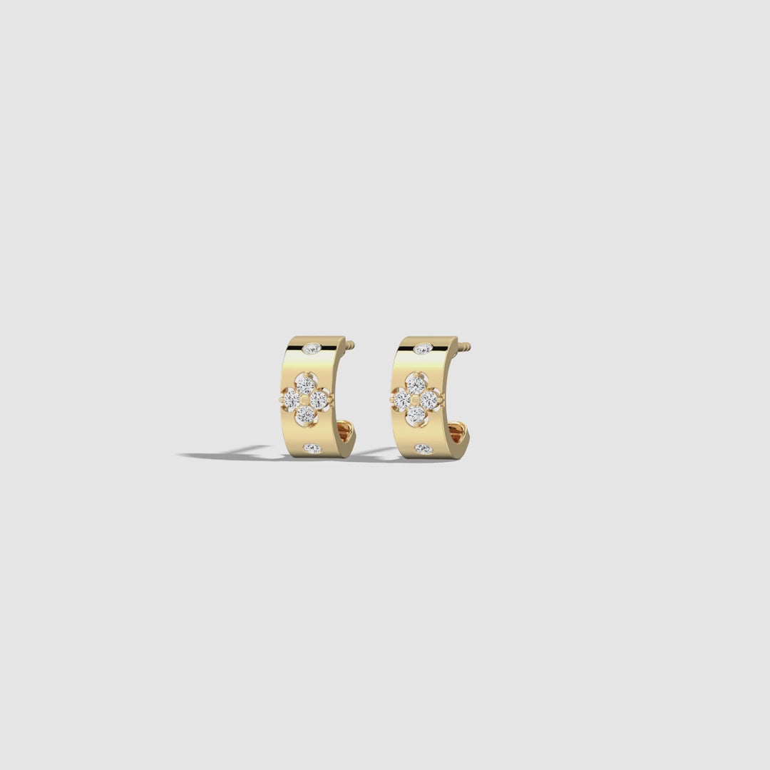 Clover Diamond Hoop Earrings in 10mm